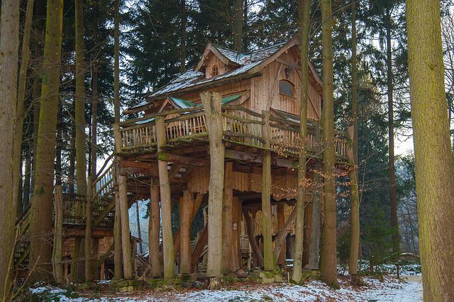 treehouse-allwood-alternative-housing